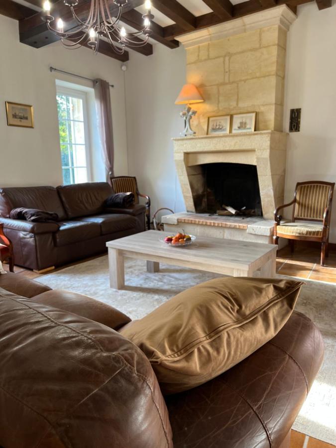 Maison Chaleureuse Avec Cheminee Beychac-et-Caillau Kültér fotó